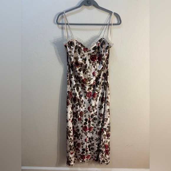 🎁FLASH SALE🎄Dôen NWT Calsi Dress in Primrose Garden Floral Size L - Picture 4 of 6